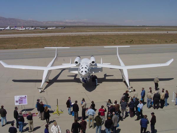 Overhead view of White Knight and SpaceShipOne