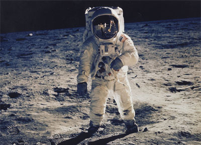 Aldrin moonwalk photo