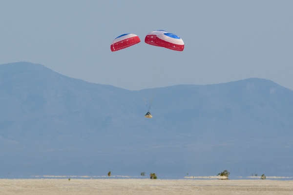 Starliner landing