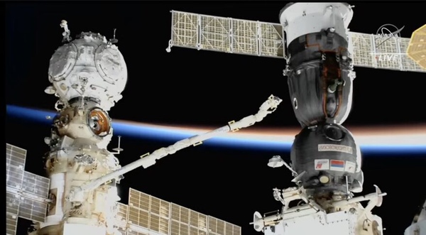 ISS Soyuz inspection